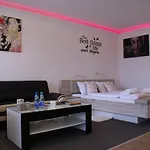 Oder Apartments- Private Parking アパート シュチェチン