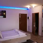 アパート Oder Apartments- Private Parking *