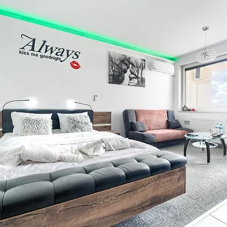 Apartamento Oder Apartments- Private Parking Estetino