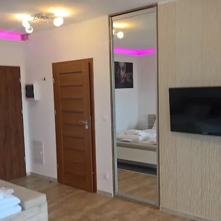 Apartamento Oder Apartments- Private Parking Estetino