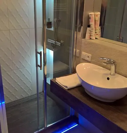 Apartamento Oder Apartments- Private Parking Estetino