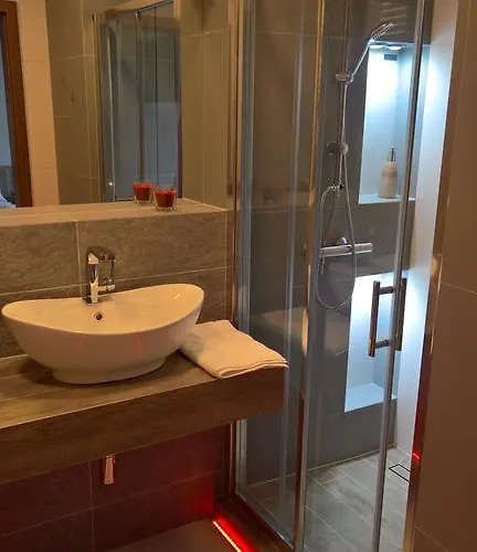 Oder Apartments- Private Parking アパート