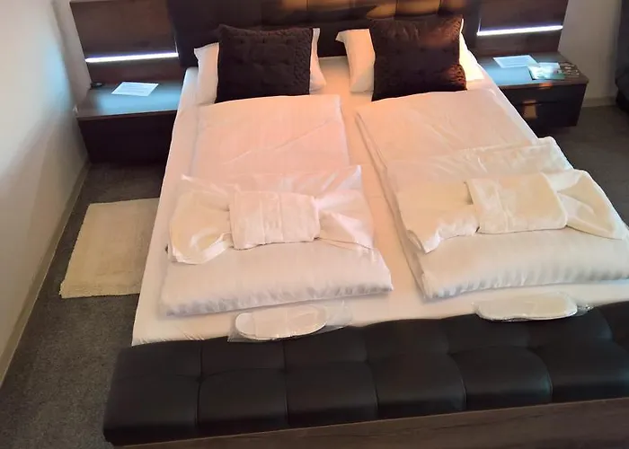 Oder Apartments- Private Parking シュチェチン