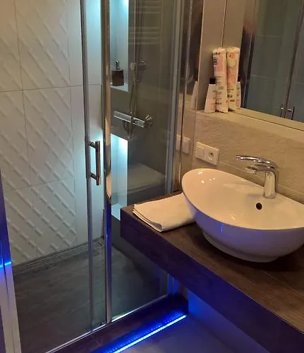 アパート Oder Apartments- Private Parking シュチェチン