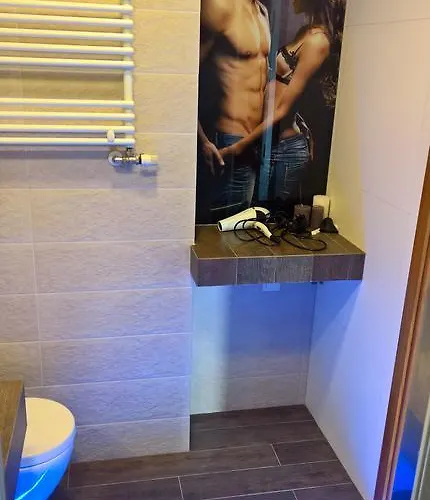 Oder Apartments- Private Parking シュチェチン